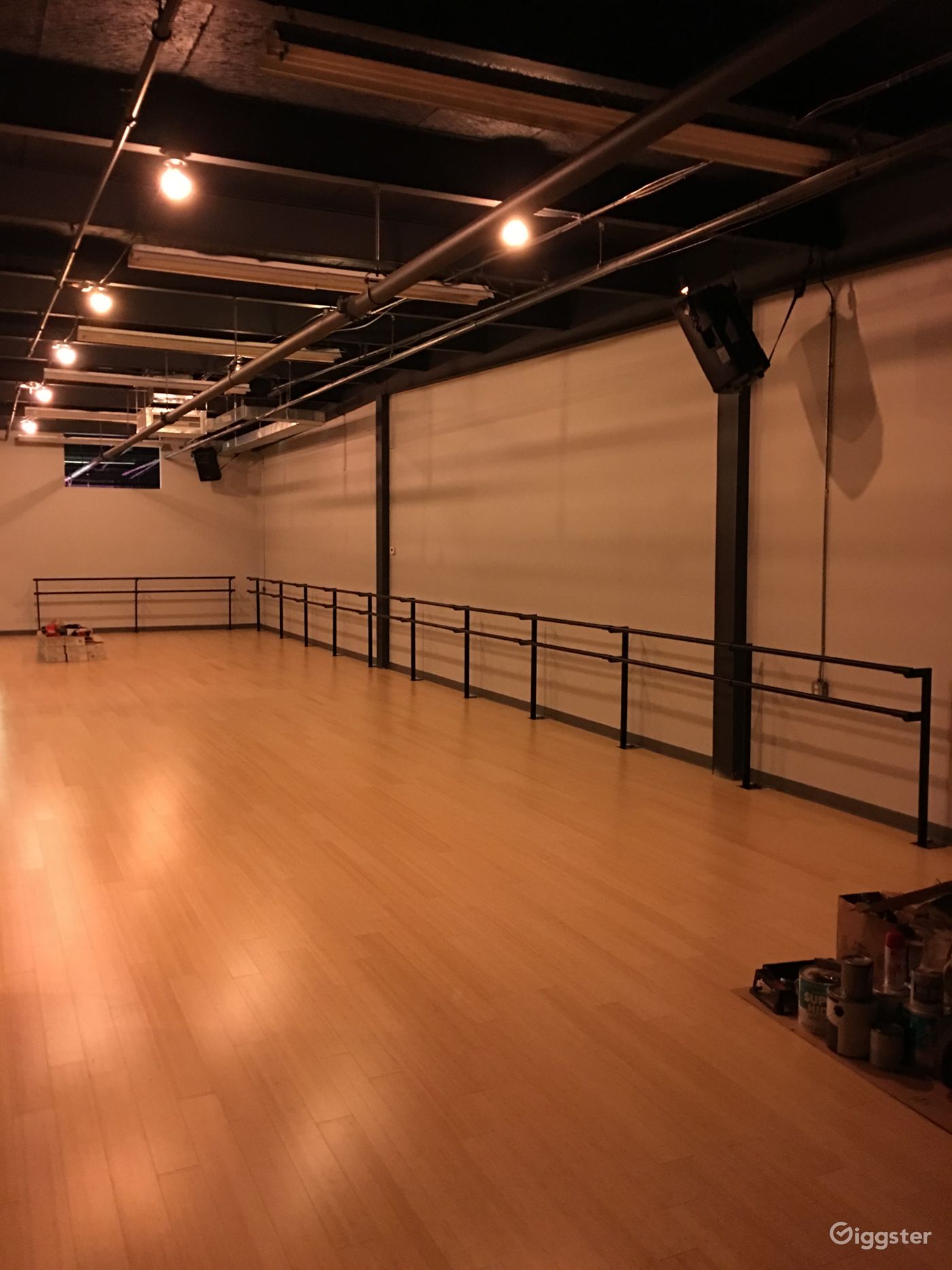 Transformable Industrial Studio Space Rent this location on Giggster