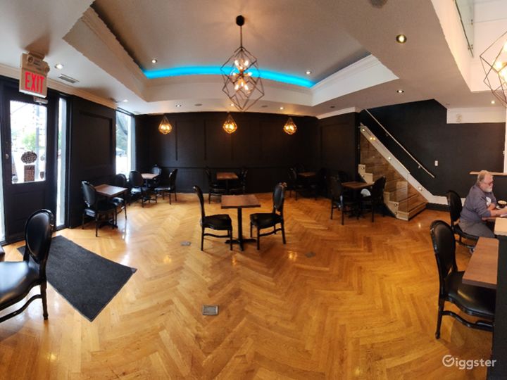 Captivating Coffee Shop for Buyout in Oakville, ON Rent this location