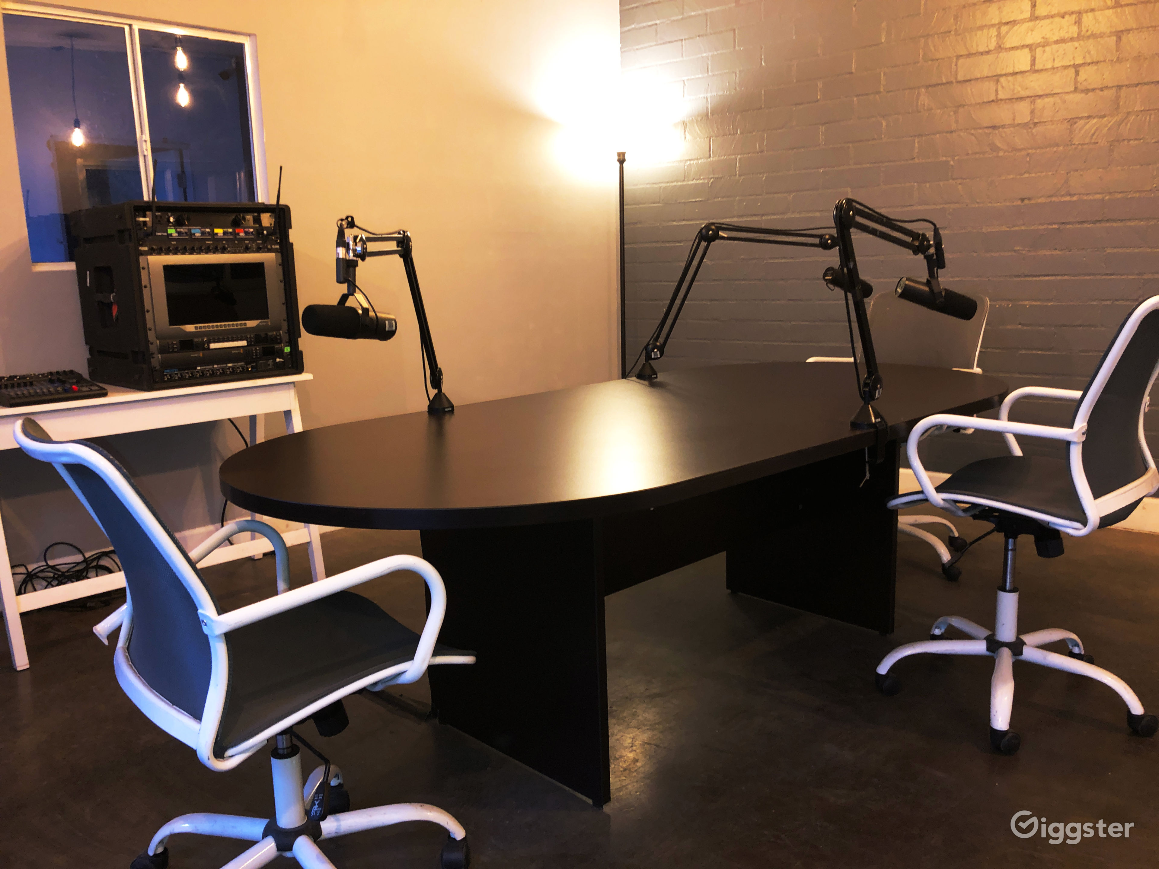 Empty Recording Studio Space For Rent Los Angeles - a13b143