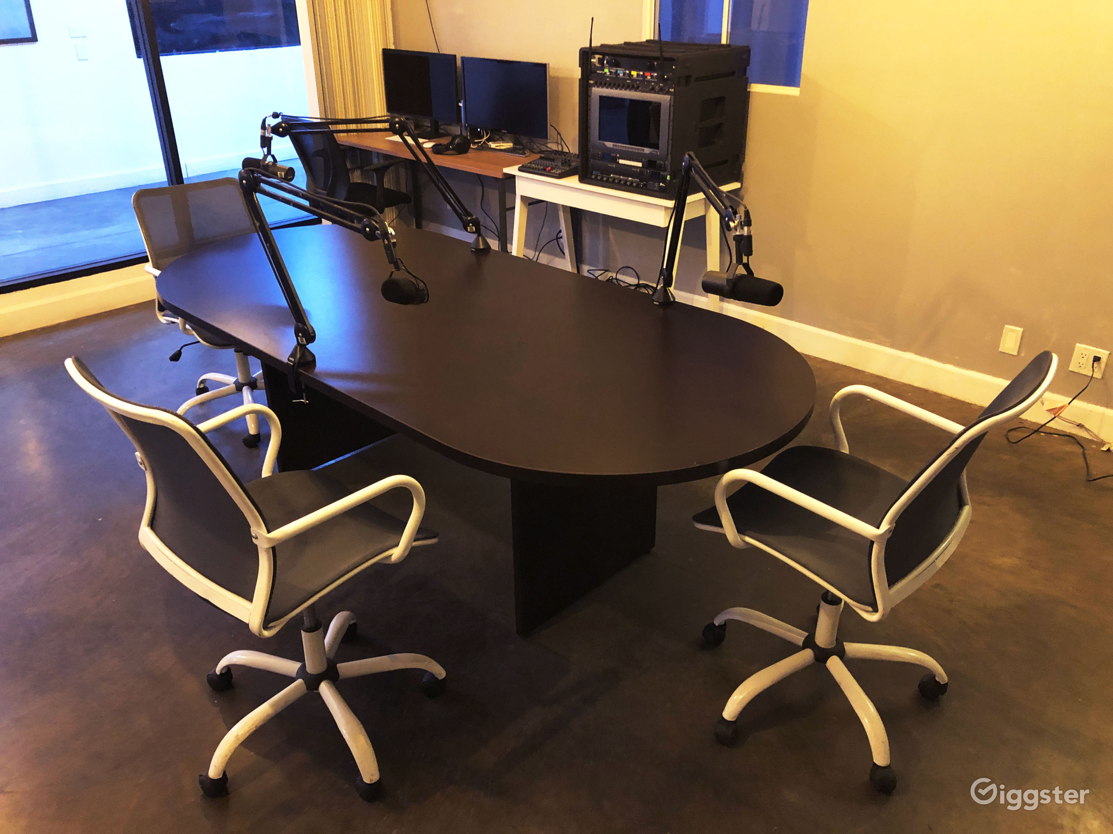 Empty Recording Studio Space For Rent Los Angeles - or1iaay