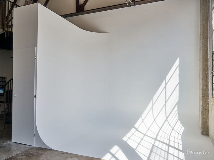 Natural Light Studio Loft with Cyc Wall Photo 2