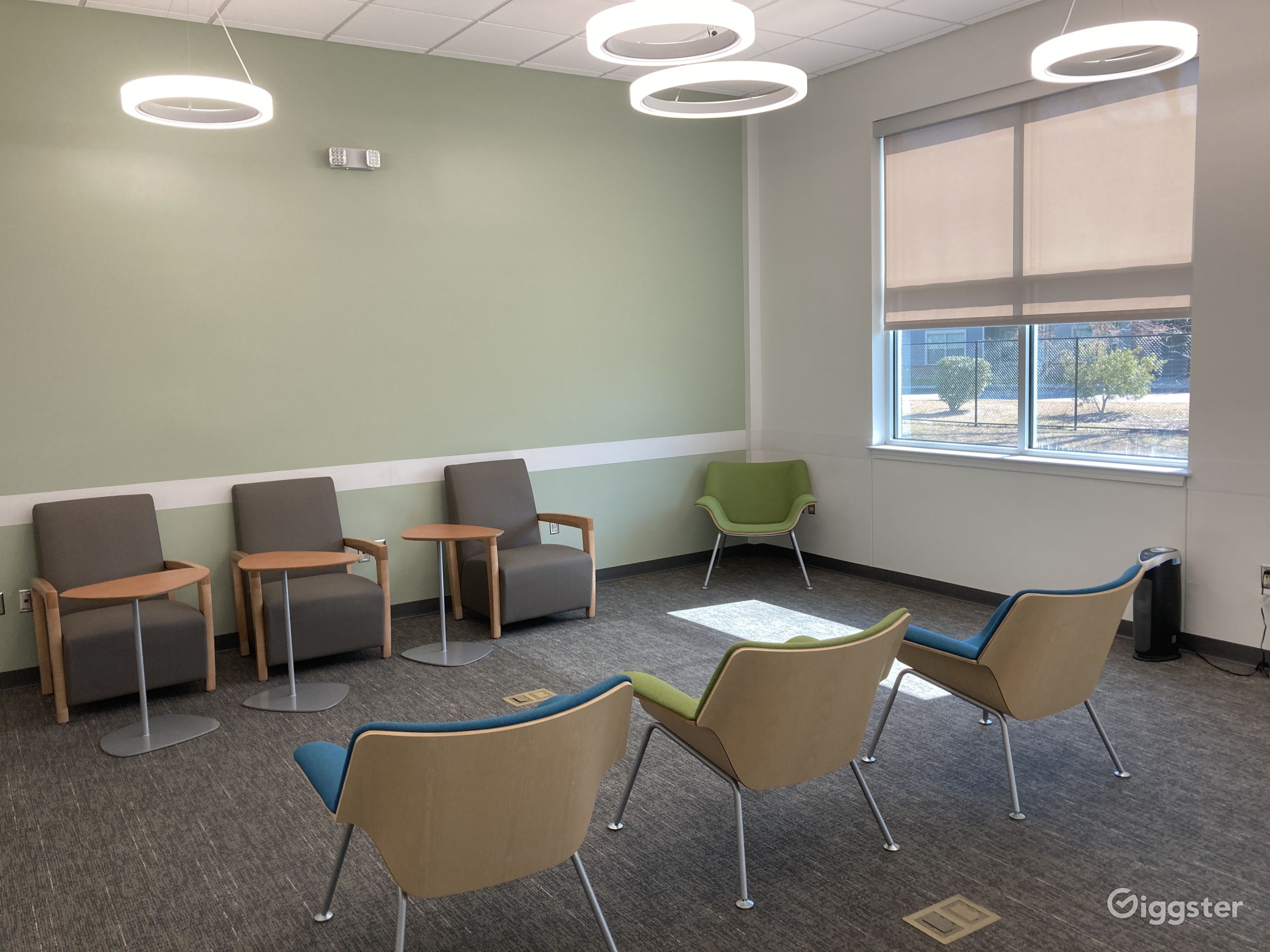 32,644 square feet Public Library in Greenwell Spring Branch Rent