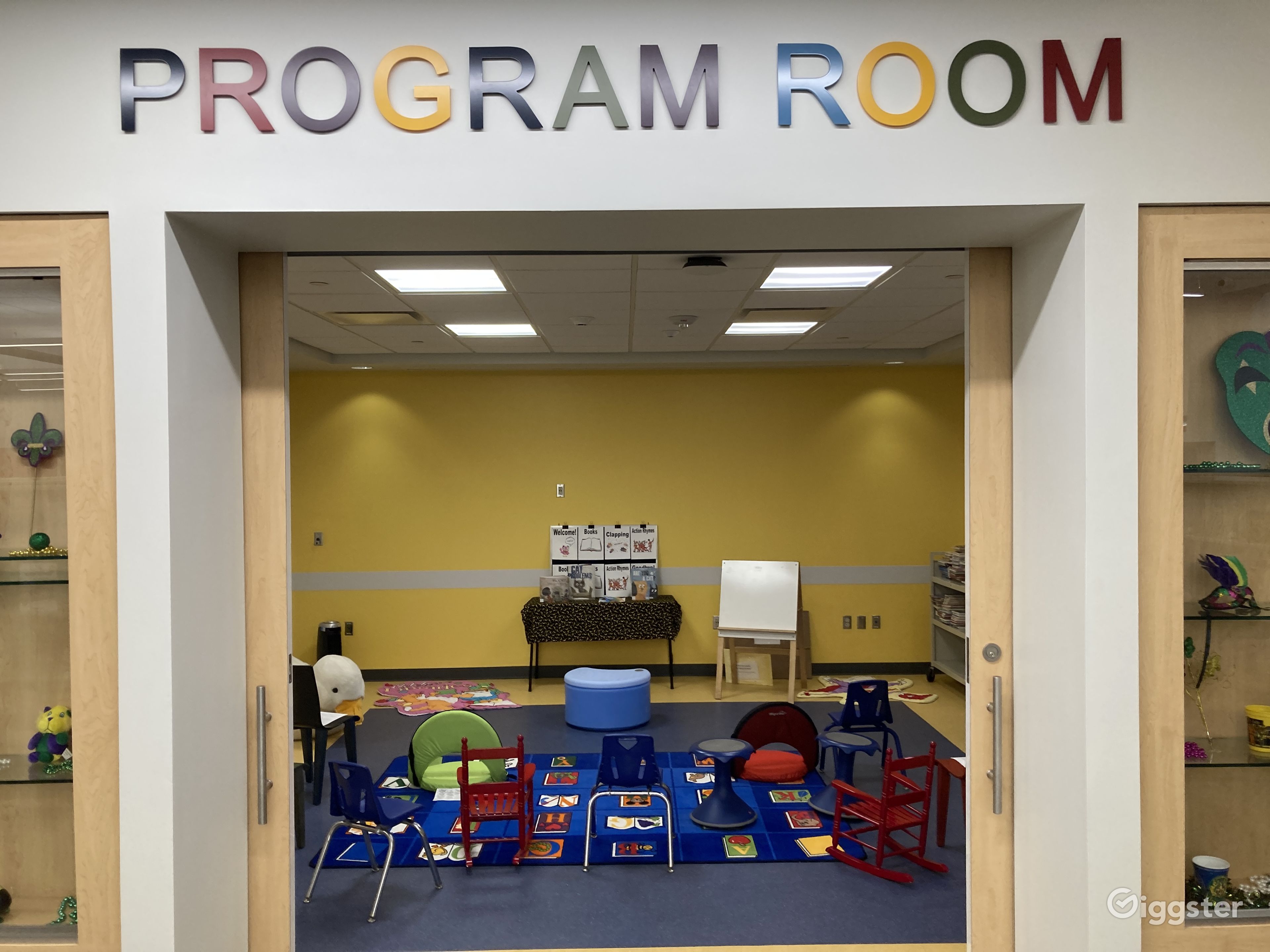 32,644 square feet Public Library in Greenwell Spring Branch Rent