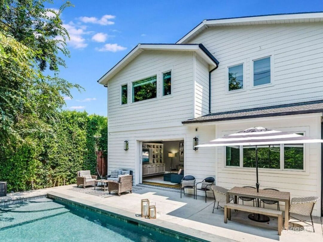Backyard Pool Spanish-style home Modern Farmhouse  Photo 2
