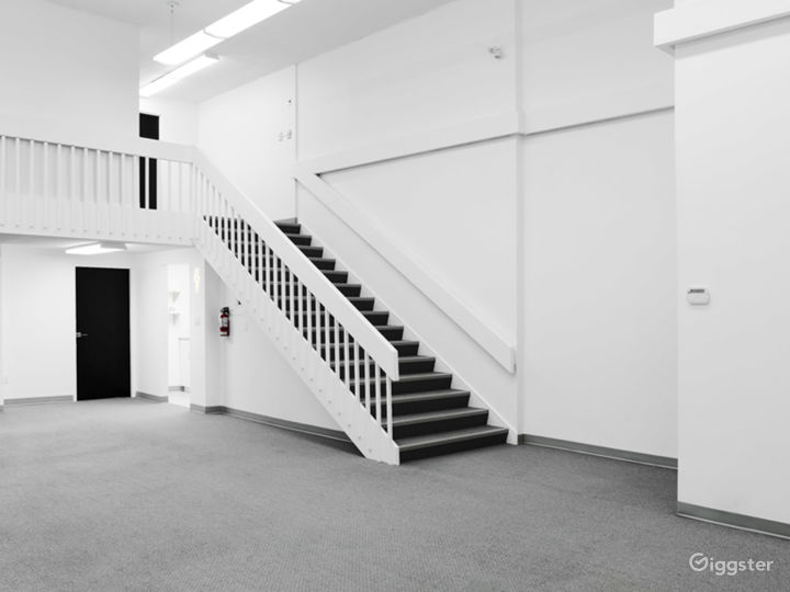 Spacious Photo Studio In Downtown Van Photo 2