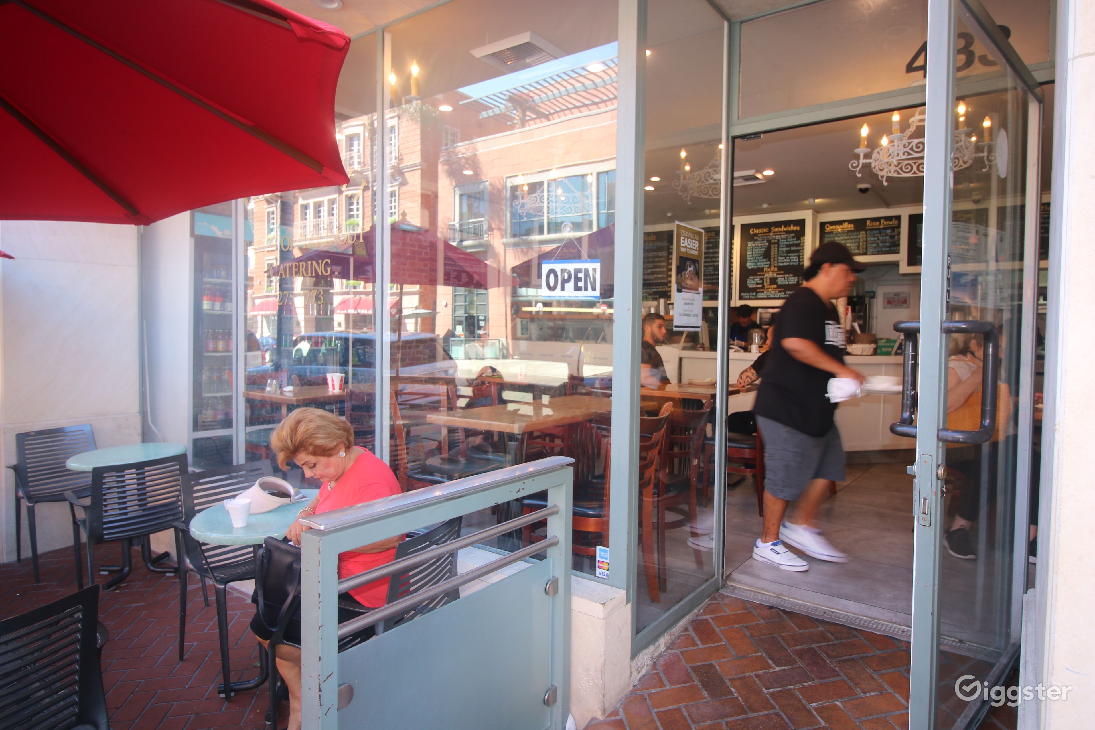 Beverly Hills Deli Rent this location on Giggster