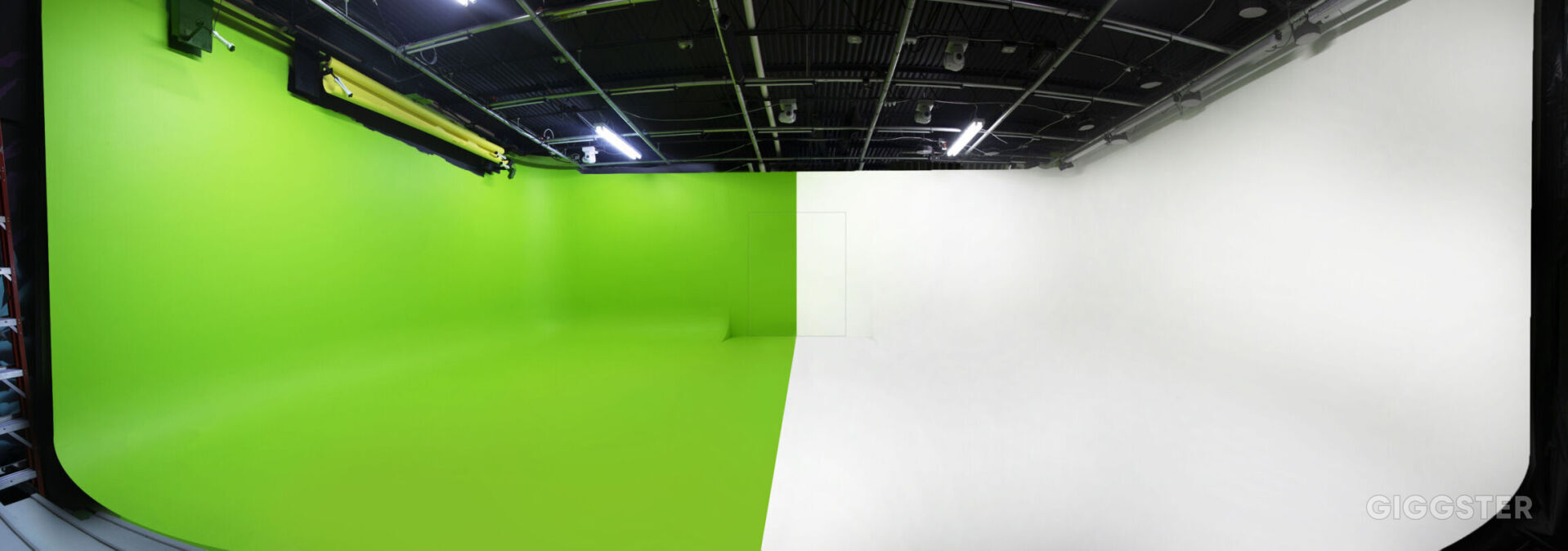 WHITE ROOM STUDIO　ウインドスクリーン full_hd.jpeg