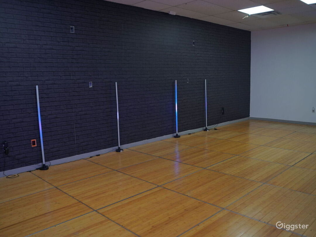Vibrant Dance Studio Rental Photo 4