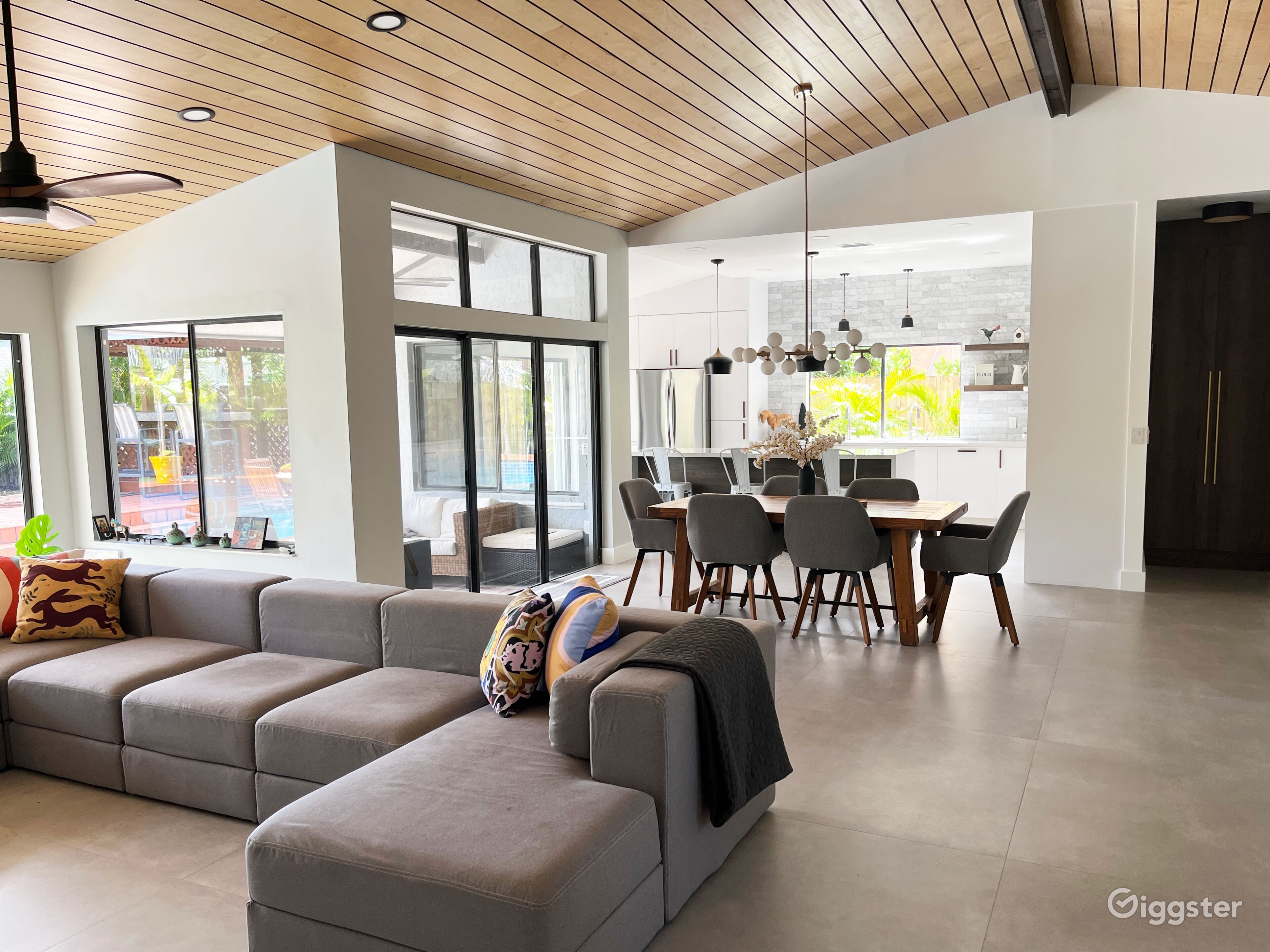 The Crossings Kendall Mid Centurymodern house Rent this location