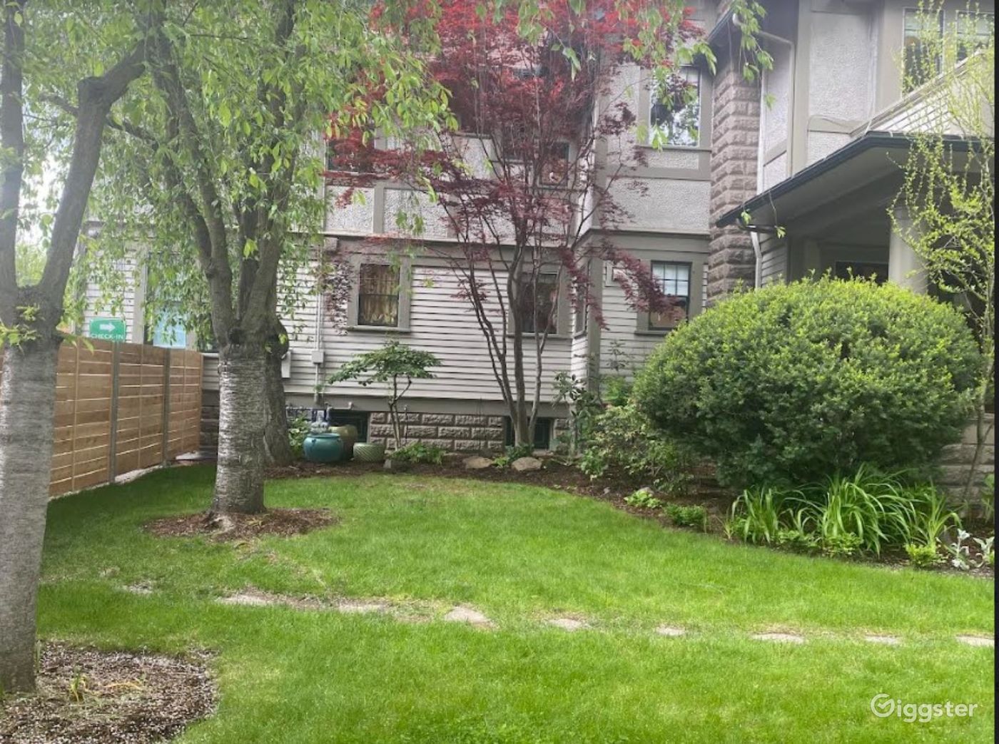 East Patio and Lawn Rent this location on Giggster