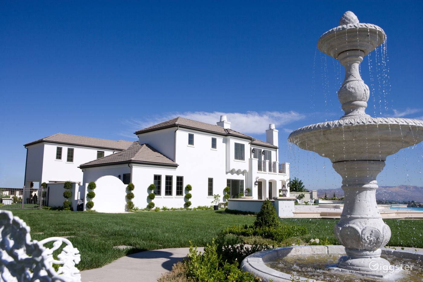 STUNNING CALABASAS LOCATION ESTATE AND STUDIO Rent this location on