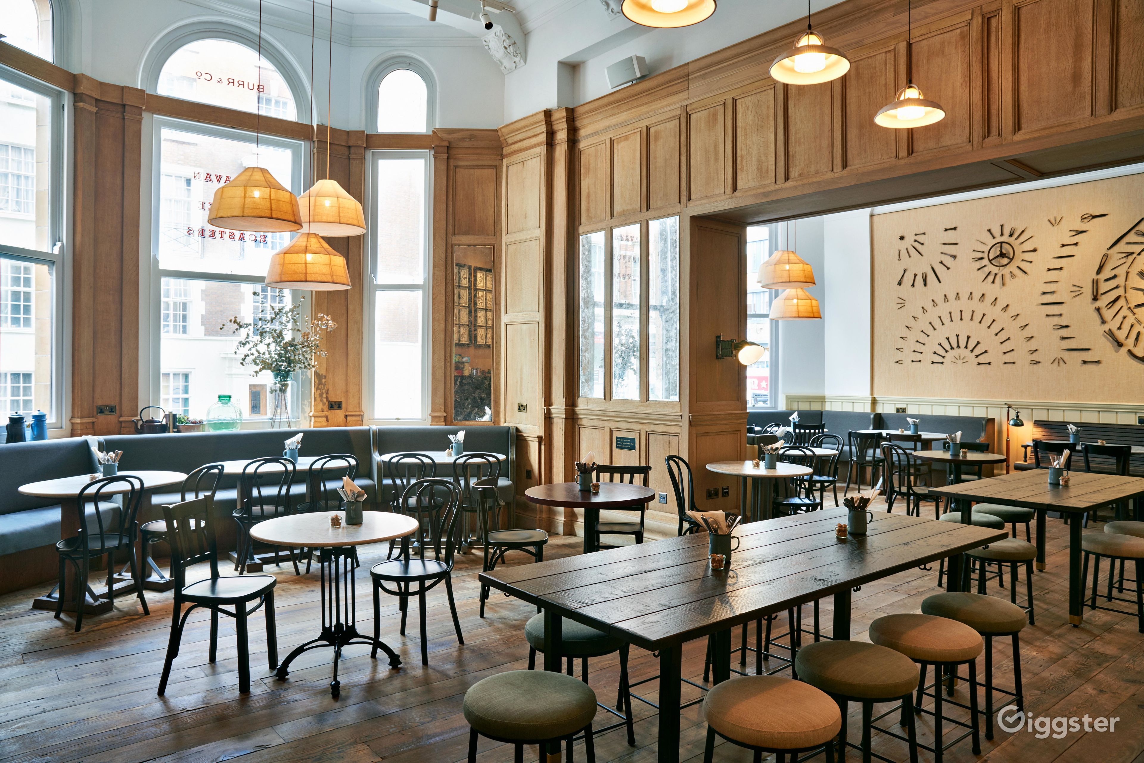 Victorian Coffeehouse in Bloomsbury, London Rent this location on