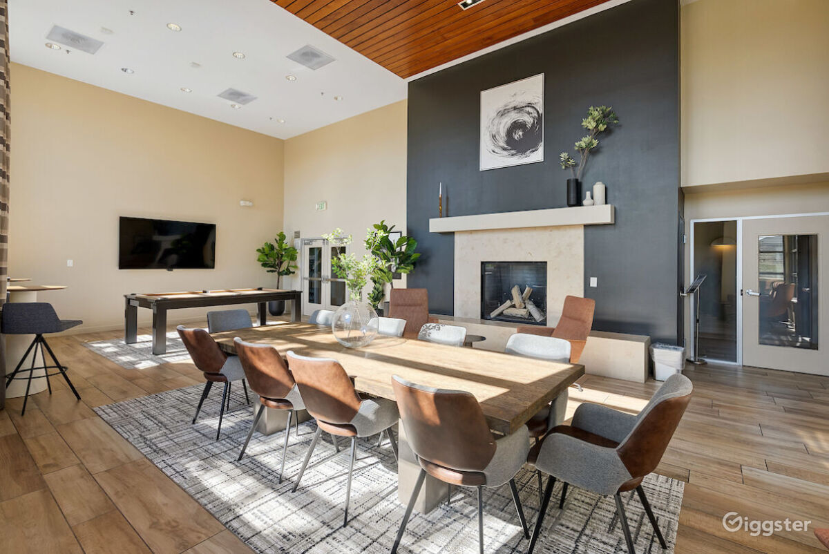 Elegant Lounge near Oracle Park Rent this location on Giggster