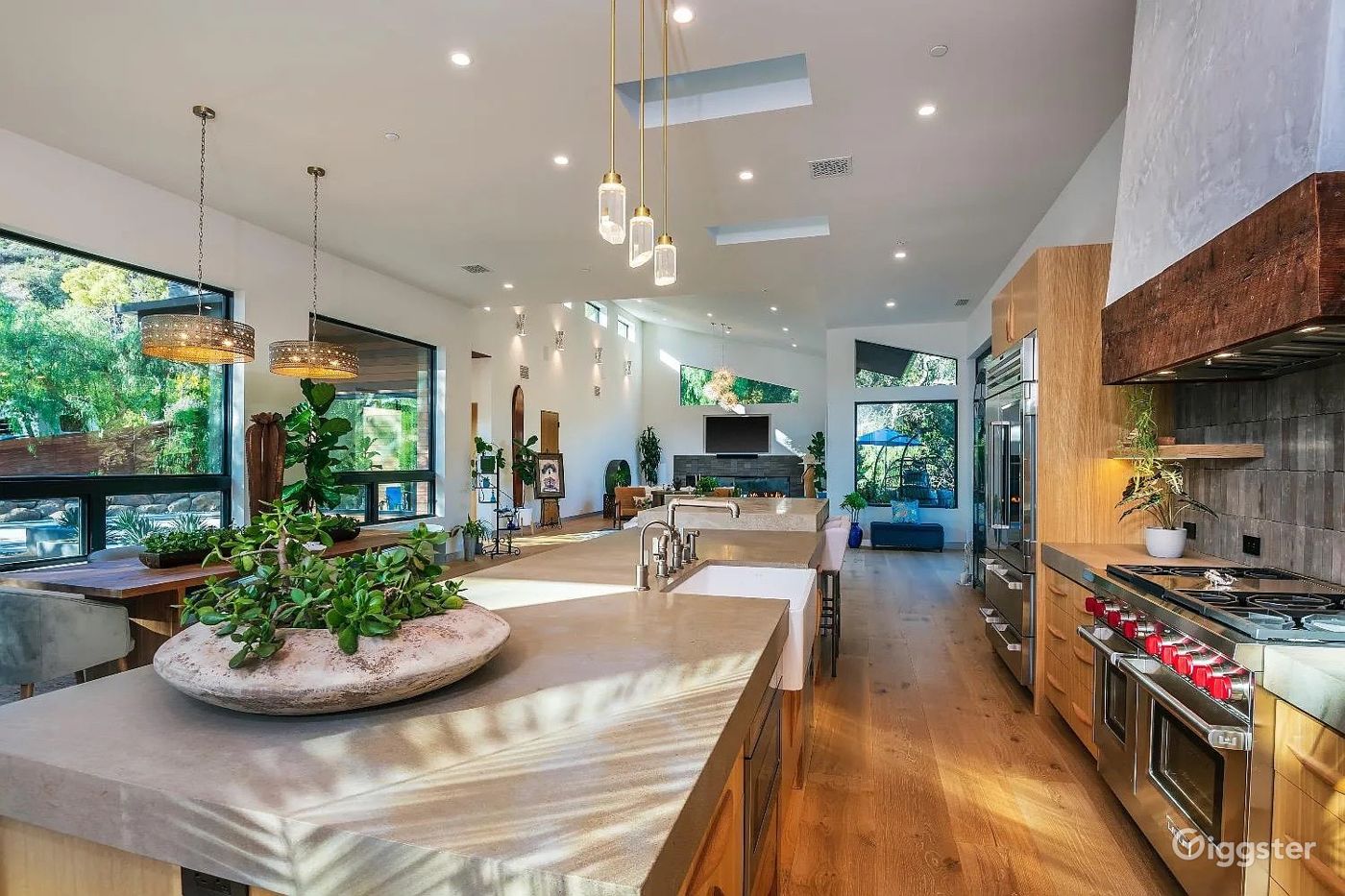 new orleans pelicans mardi gras hat