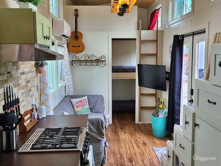 Luxurious Wallingford Model Tiny House Rent this location on Giggster