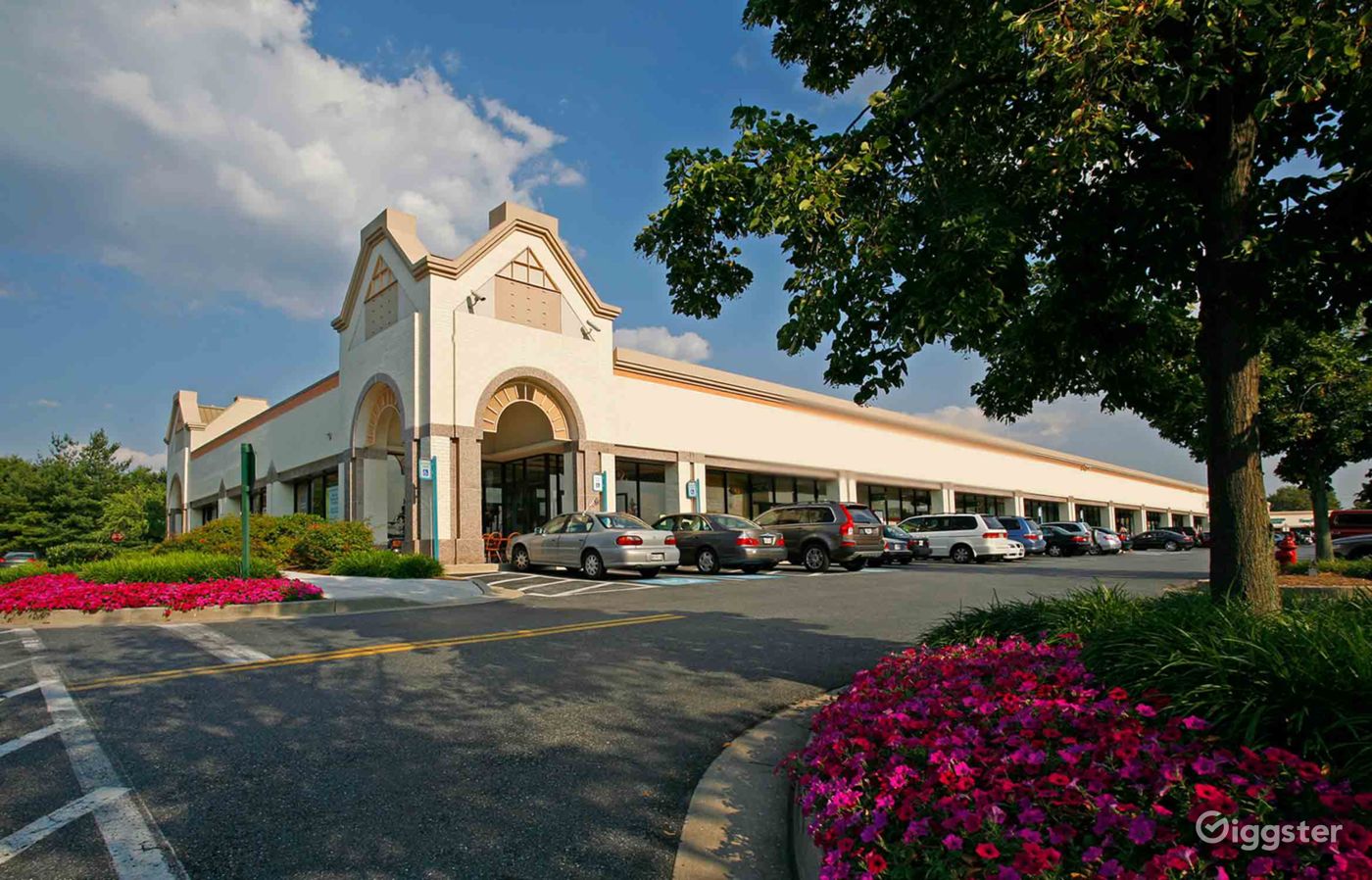 Unique Shopping Mall in Baltimore Rent this location on Giggster