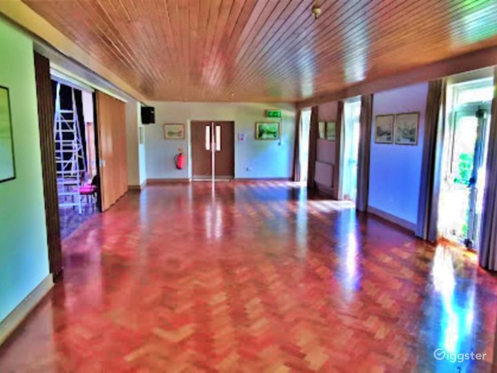 Versatile Event Space in Wraysbury Rent this location on Giggster