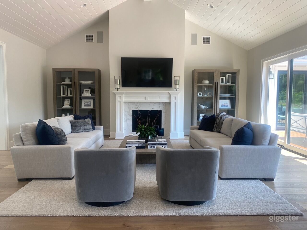 California Modern Farmhouse, Alamo