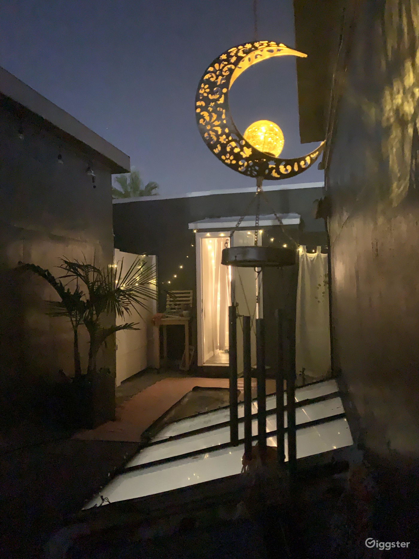 Exclusive Downtown LA Rooftop Rent this location on Giggster