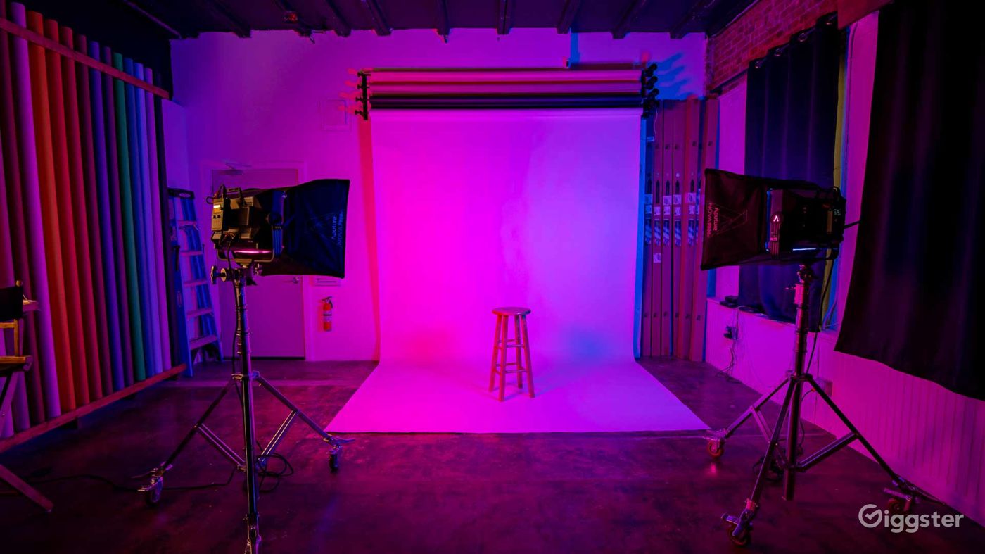 All Inclusive Multi Set Photo Studio Rent this location on Giggster