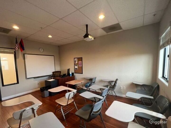 Small Community Center Classroom Rent this location on Giggster