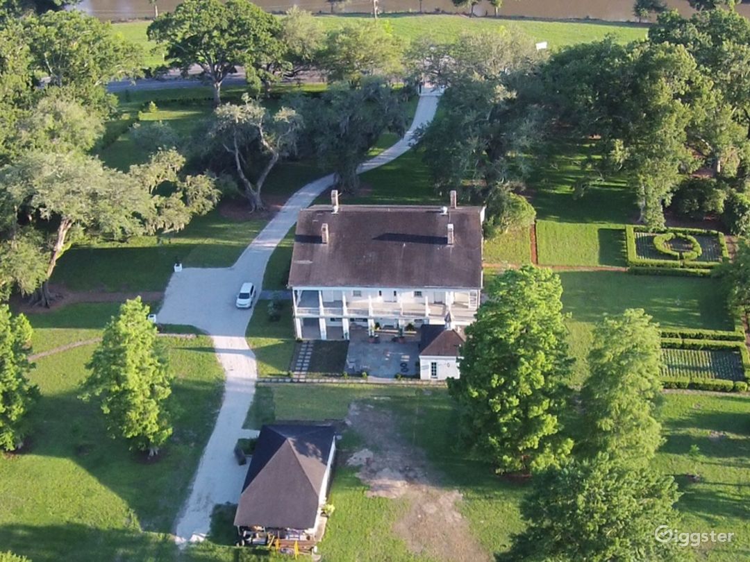 Large Plantation in Thibodaux, LA Rent this location on Giggster