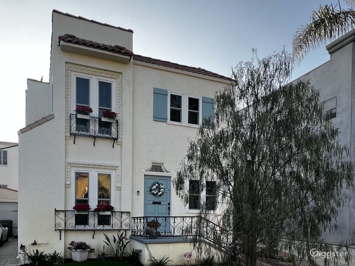 Charming colonial in Larchmont Rent this location on Giggster