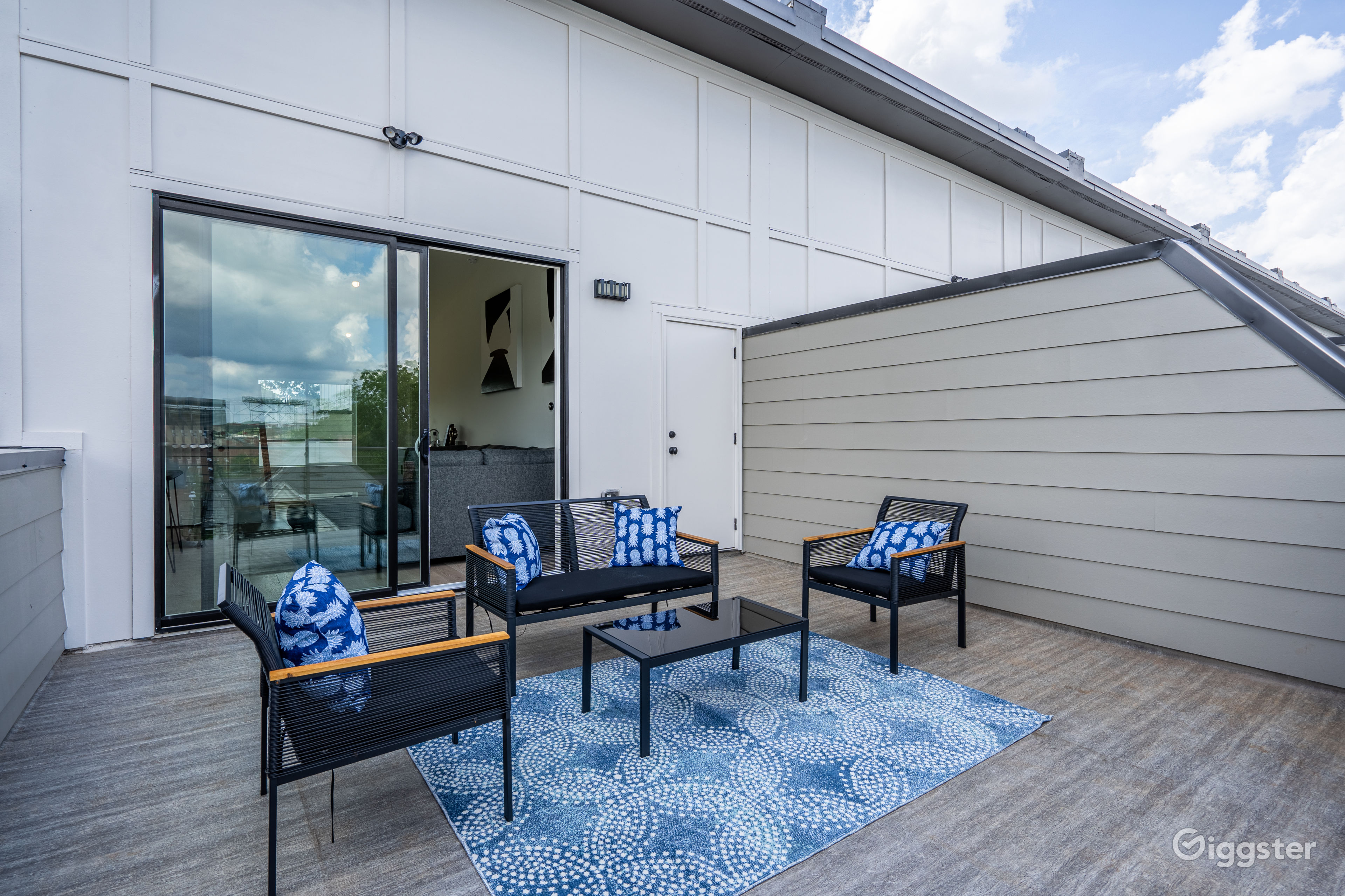 Downtown ATL Modern Home Private Rooftop Terrace Rent this location on Giggster