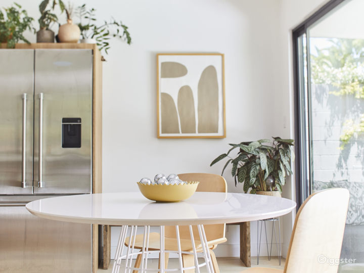 Mid Century Modern x Scandinavian x Boho x Bright  Photo 4