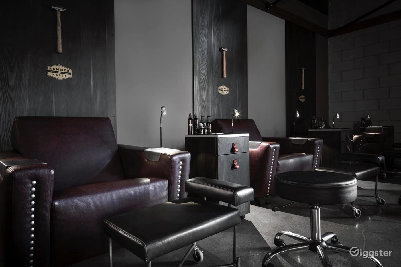 Spacious Modern Salon in Echo Park, Los Angeles Rent this location on