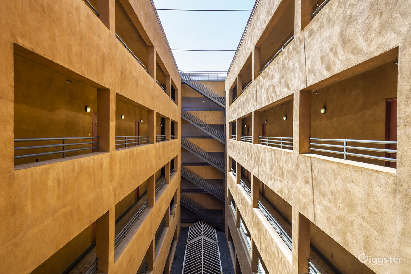 Grand Central Apartments Rent this location on Giggster