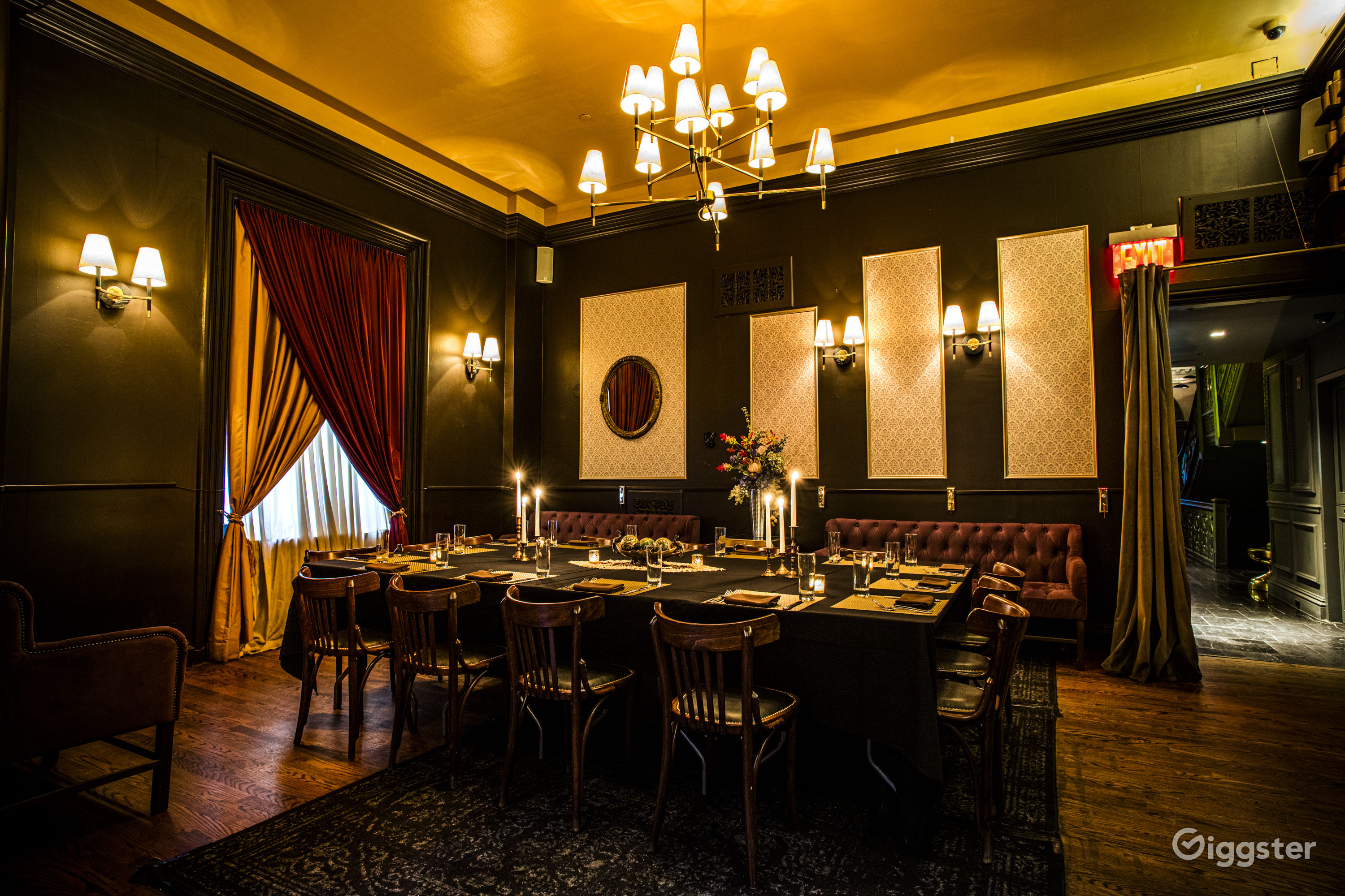 Elegant parlor rooms perfect for shoots and events Rent this location