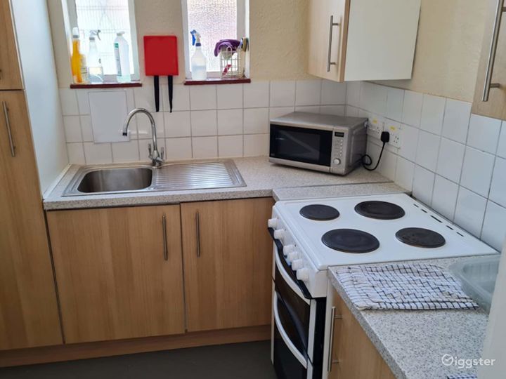 Joan Currie Hall in Mottingham Rent this location on Giggster