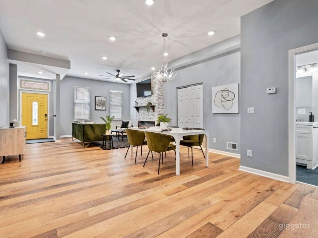Stunning Single-Family Home in Pittsburgh Photo 2