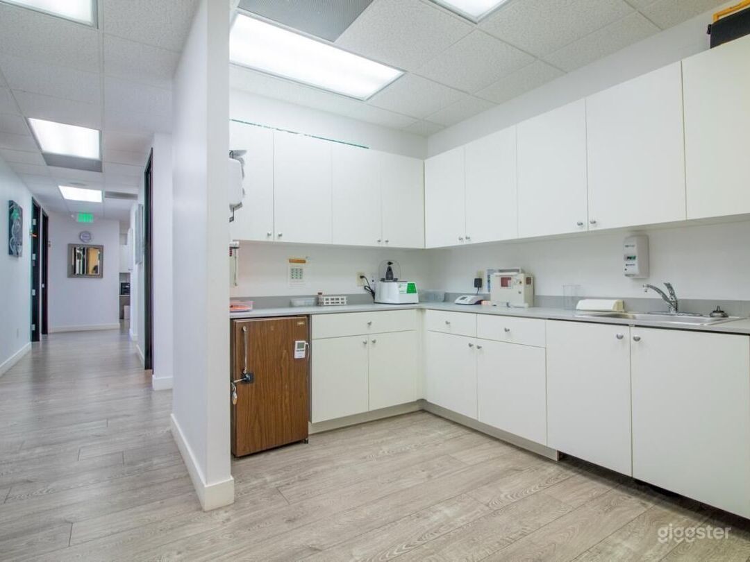 Medical Clinic/Doctor Offices, Exam Rooms and Labs Photo 4