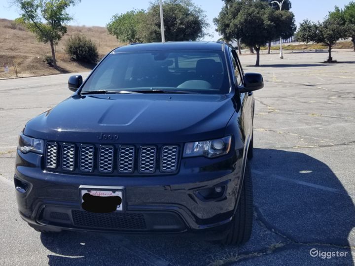 Blackedout Jeep Grand Cherokee Rent this location on Giggster