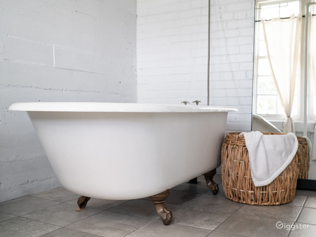  Open Loft Studio With Big Windows - Home feel 