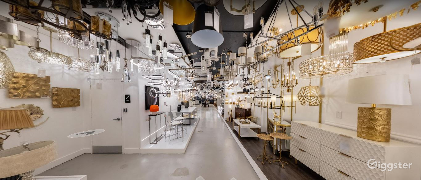 Elegant and Cozy Retail Store in Staten Island Rent this location on