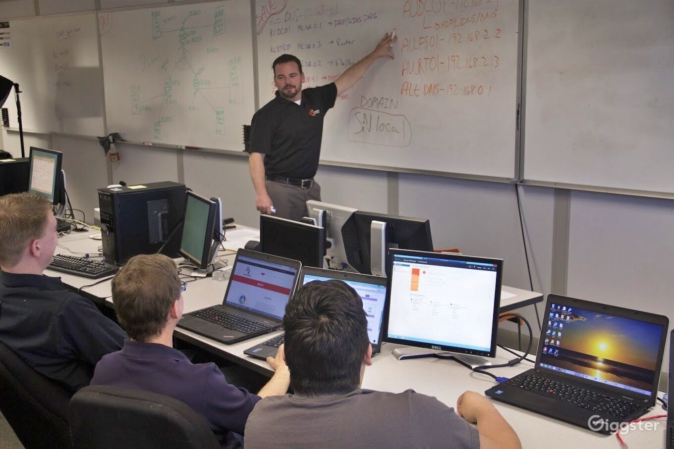Creative Laptop- Ready Lab | Rent this location on Giggster