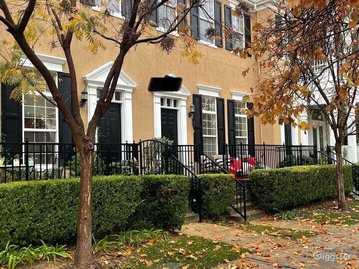 Tri Level Townhome Rent this location on Giggster