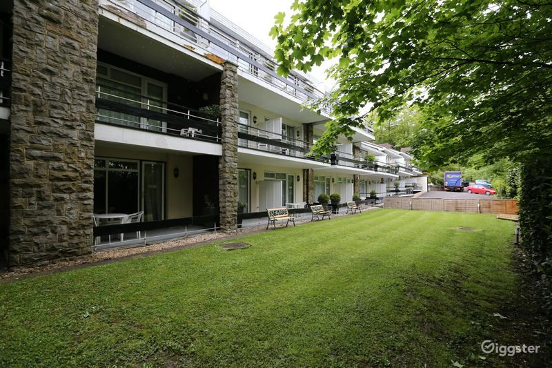 Fully Equipped Hotel in Reigate Rent this location on Giggster