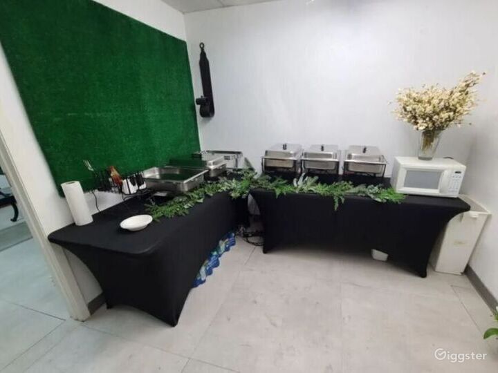 Stunning Party Room in Mesquite Rent this location on Giggster