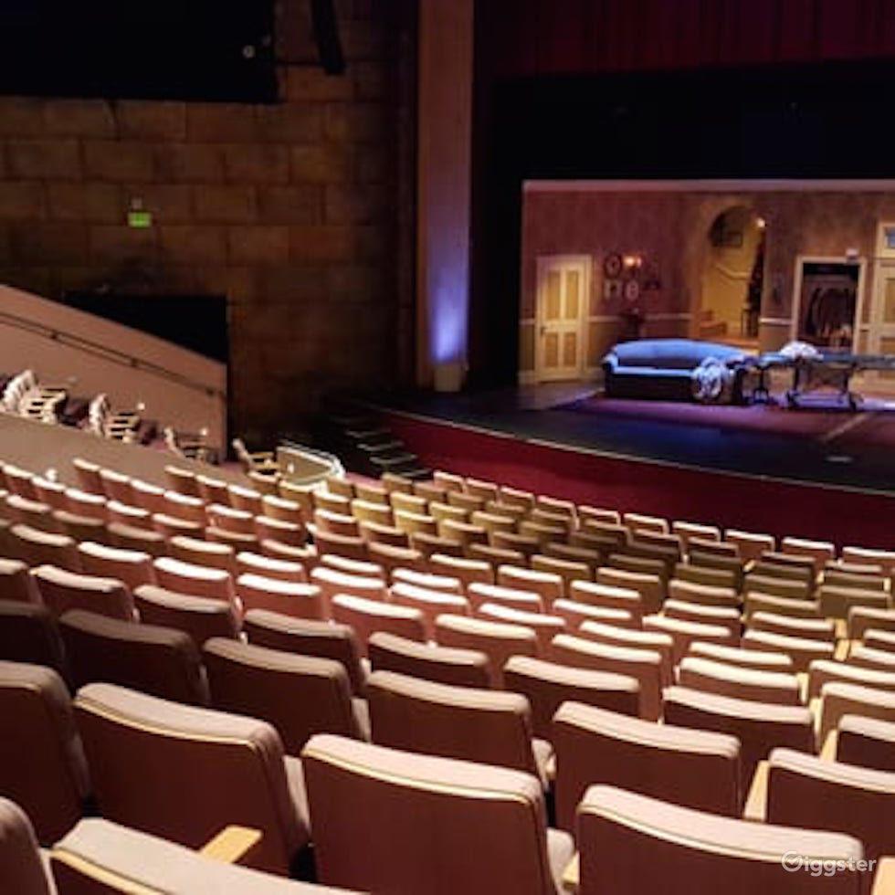 Open Theater Rent this location on Giggster