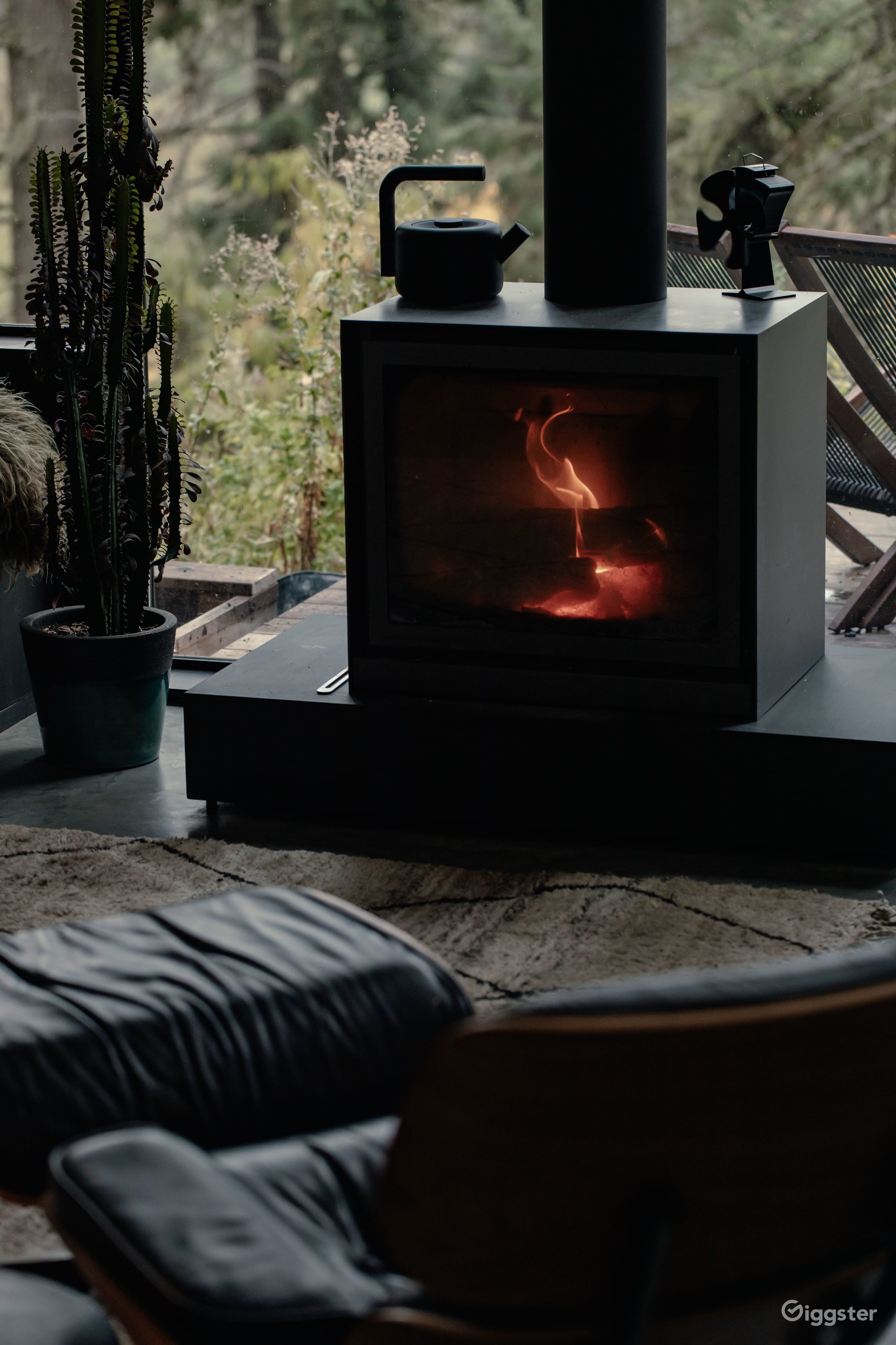 Contemporary Home, Nelson, BC Rent this location on Giggster