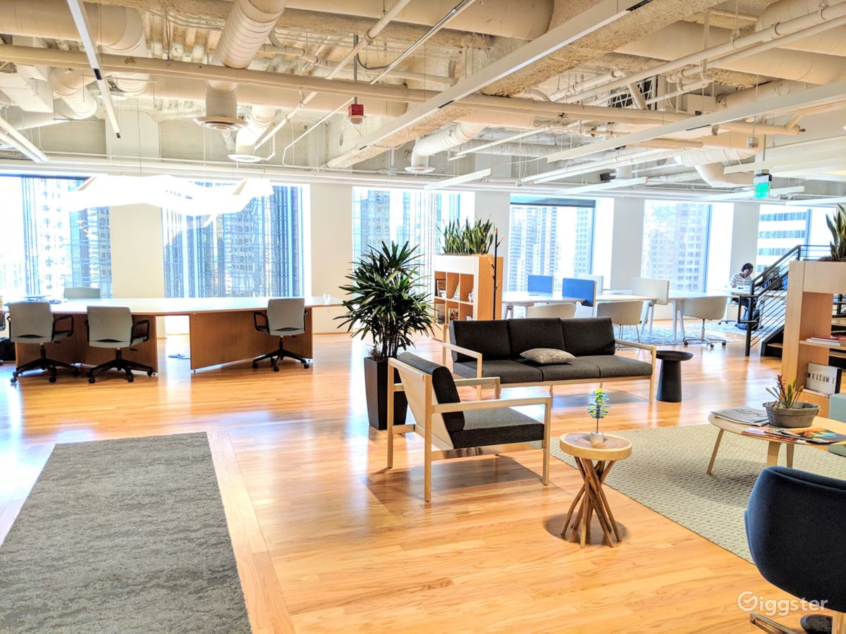 Executive Offices w/ Skyline Views of Downtown LA Rent this location
