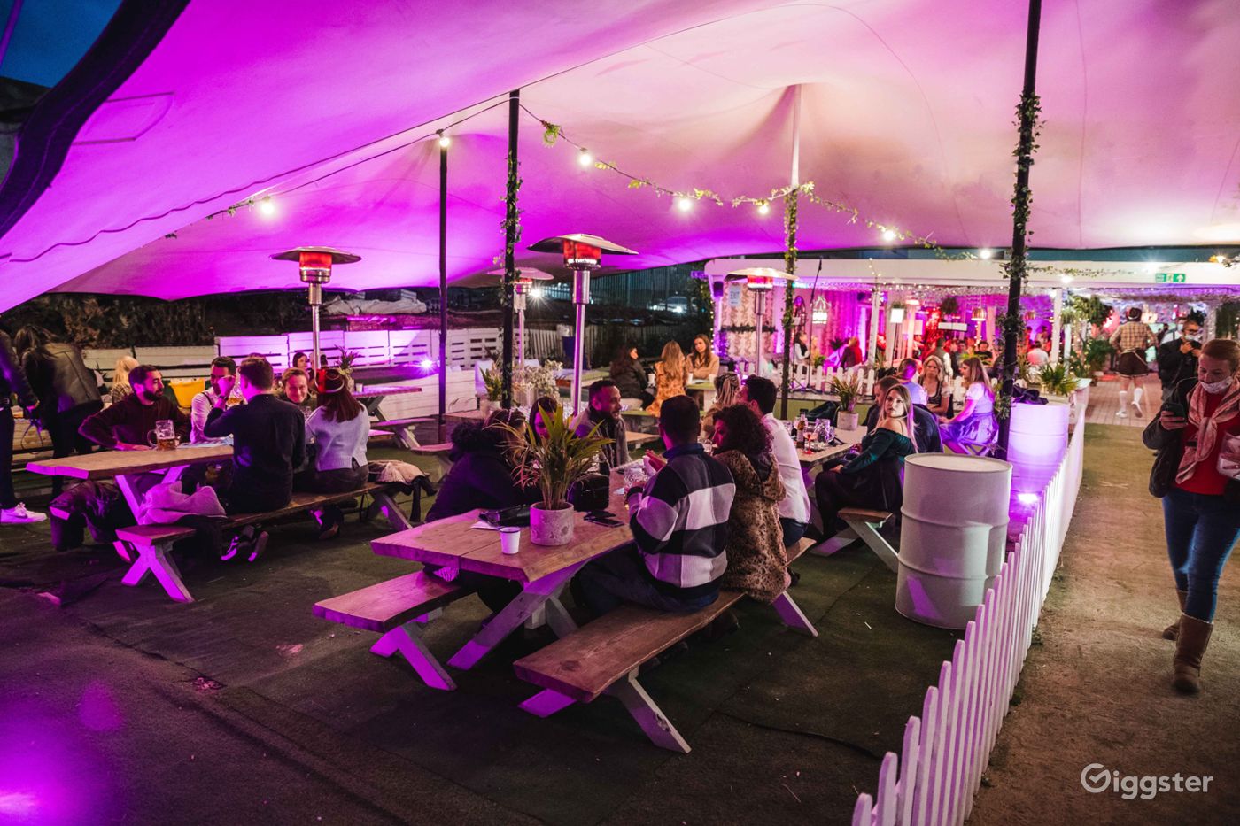 Alpine Ski Lodge in London Rent this location on Giggster