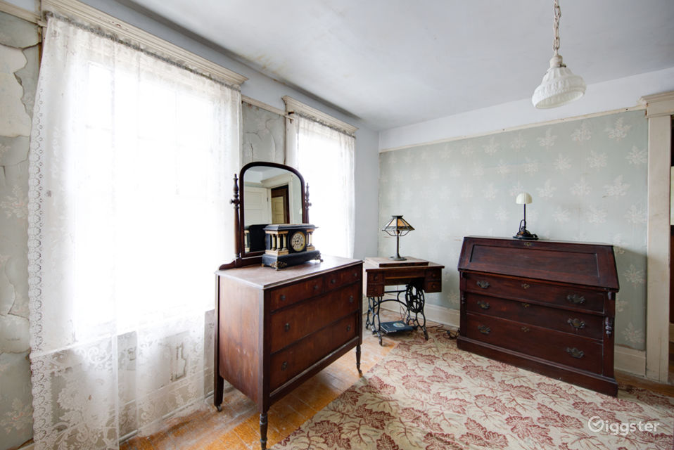 Edwardian Craftsman Rent this location on Giggster