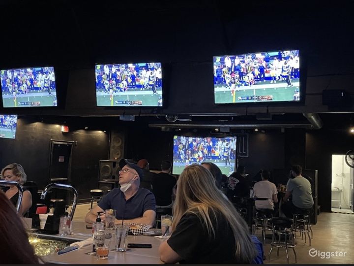 Sports Bar & Music Venue Rent this location on Giggster