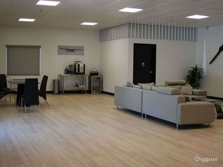Lounge Area Van Nuys Airport Rent this location on Giggster