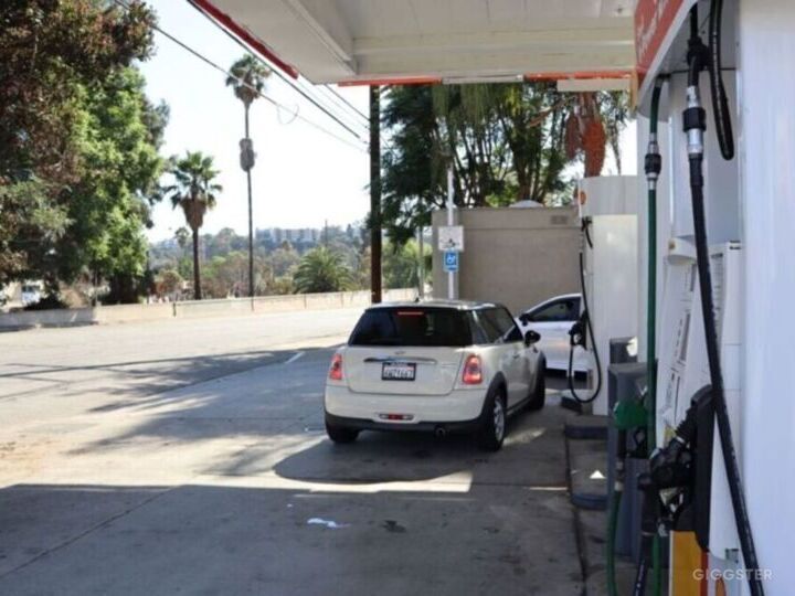 Fully Functioning Gas Station Rent this location on Giggster